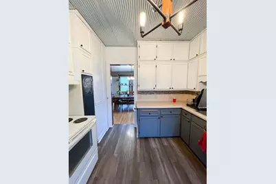 303 S Park Street, Albany, WI 53502 - Photo 14