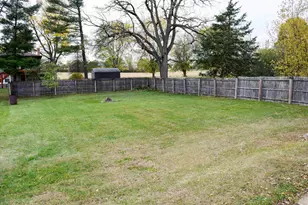 303 S Park St, Albany, WI 53502 - Photo 6