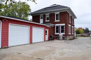 303 S Park St, Albany, WI 53502 - Photo 4