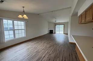 5039 Diane Ct, Rockford, IL 61108 - Photo 6