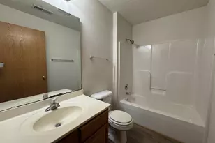 5039 Diane Ct, Rockford, IL 61108 - Photo 18