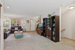 709 Cricket Ln, Middleton, WI 53562 - Photo 6