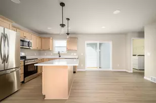 1672 Star Lgt Dr, Verona, WI 53593 - Photo 4