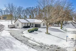 E7173 Eagle Ridge Ct, Reedsburg, WI 53959 - Photo 2