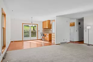 E7173 Eagle Ridge Ct, Reedsburg, WI 53959 - Photo 8