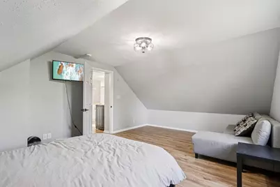 17303 W Greenfield Avenue, New Berlin, WI 53146 - Photo 20