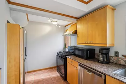 17303 W Greenfield Avenue, New Berlin, WI 53146 - Photo 28