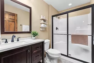 N7634 N Stone Gate Dr, New Lisbon, WI 53950 - Photo 16