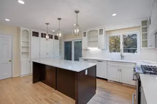 237 Carillon Dr, Madison, WI 53705 - Photo 14