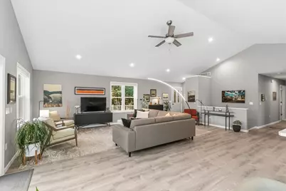 819 E Hiawatha Drive, Wisconsin Dells, WI 53965 - Photo 16