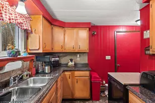 1073 W Queens Way, Nekoosa, WI 54457 - Photo 8