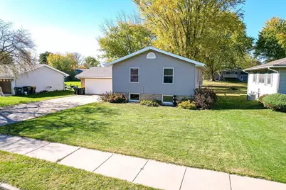 1405 Lincoln Avenue, Tomah, WI 54660 - Photo 2