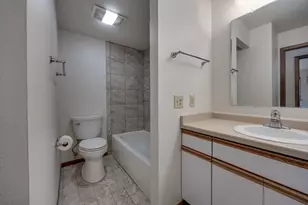 1505 Martin St, Madison, WI 53713 - Photo 28