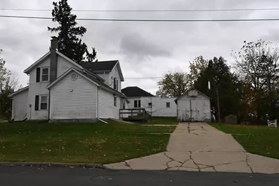 301 S Galena Street, South Wayne, WI 53587 - Photo 2