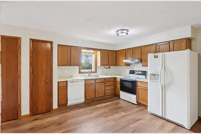 W1152 Fox Road, Columbus, WI 53925 - Photo 10