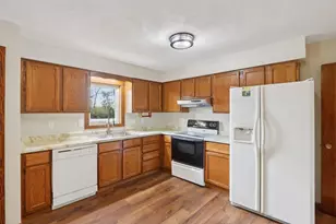 W1152 Fox Rd, Columbus, WI 53925 - Photo 12