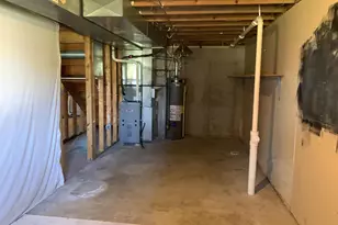 903 Clarmar Dr, Sun Prairie, WI 53590 - Photo 46