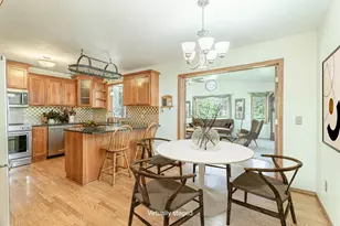 4174 Brian St, Mcfarland, WI 53558 - Photo 8