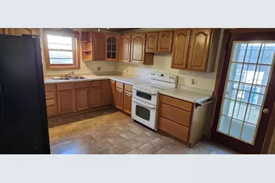 144 Waterloo Street, Columbus, WI 53925 - Photo 10