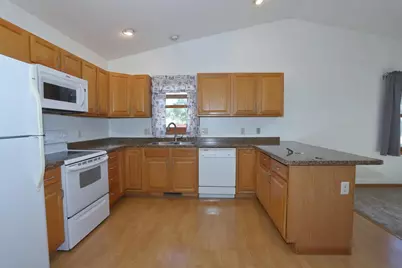 702 W 2nd Street, Necedah, WI 54646 - Photo 4