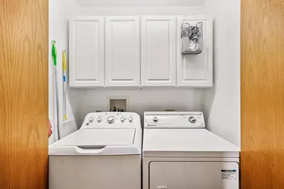 2391 Effingham Way, Sun Prairie, WI 53590 - Photo 24