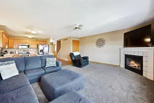 2391 Effingham Way, Sun Prairie, WI 53590 - Photo 6