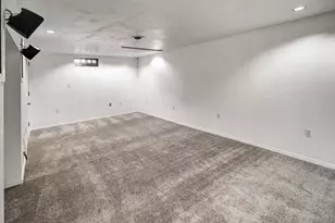 5708 Pembroke Dr, Fitchburg, WI 53711 - Photo 56