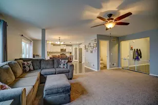 131 W Blackhawk Dr, Fort Atkinson, WI 53538 - Photo 10