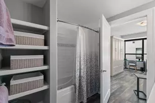 137 E Wilson St, Madison, WI 53703 - Photo 30