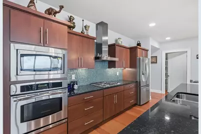 137 E Wilson Street #210, Madison, WI 53703 - Photo 12