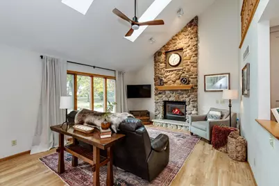 1021 Prairie Queen Road, Cambridge, WI 53523 - Photo 10