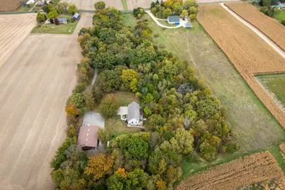 1021 Prairie Queen Road, Cambridge, WI 53523 - Photo 2