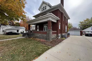 1114 10th St, Monroe, WI 53566 - Photo 2