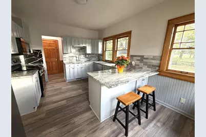 307 S University Avenue, Beaver Dam, WI 53916 - Photo 6