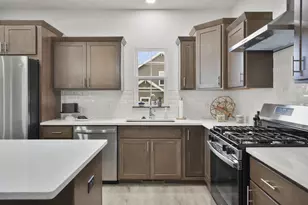 213 Lillehammer Ln, Mount Horeb, WI 53572 - Photo 14