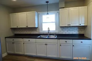 1947 S Church St, Beloit, WI 53511 - Photo 4