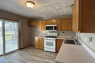 2640 Shady Ln, Beloit, WI 53511 - Photo 8