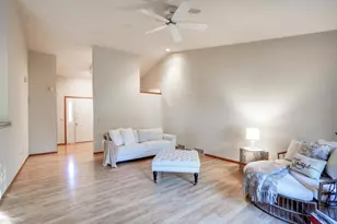 7265 W Valley Ridge Dr, Madison, WI 53719 - Photo 12