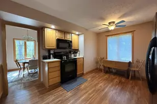 2116 W Crystal Springs Rd, Janesville, WI 53545 - Photo 10