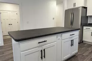 1220 Prairie Ave, Janesville, WI 53545 - Photo 8