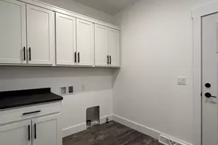 1220 Prairie Ave, Janesville, WI 53545 - Photo 24