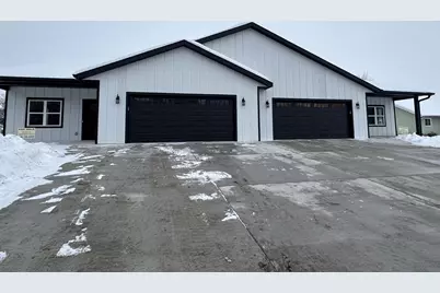 1220 Prairie Avenue, Janesville, WI 53545 - Photo 2