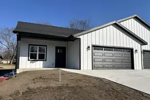 1222 Prairie Ave, Janesville, WI 53545 - Photo 4