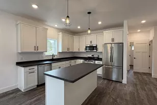 1222 Prairie Ave, Janesville, WI 53545 - Photo 6