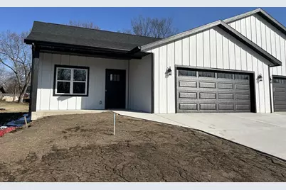 1222 Prairie Avenue, Janesville, WI 53545 - Photo 2