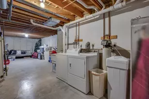 1506 Winchester Pl, Janesville, WI 53548 - Photo 34