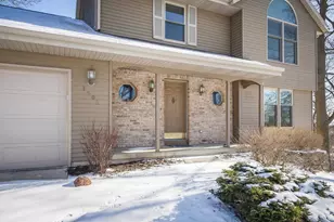 1506 Winchester Pl, Janesville, WI 53548 - Photo 2