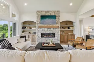 809 Nancy Ct, Waunakee, WI 53597 - Photo 6