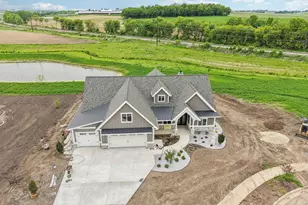 809 Nancy Ct, Waunakee, WI 53597 - Photo 86