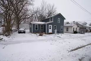 715 17th Ave, Monroe, WI 53566 - Photo 2